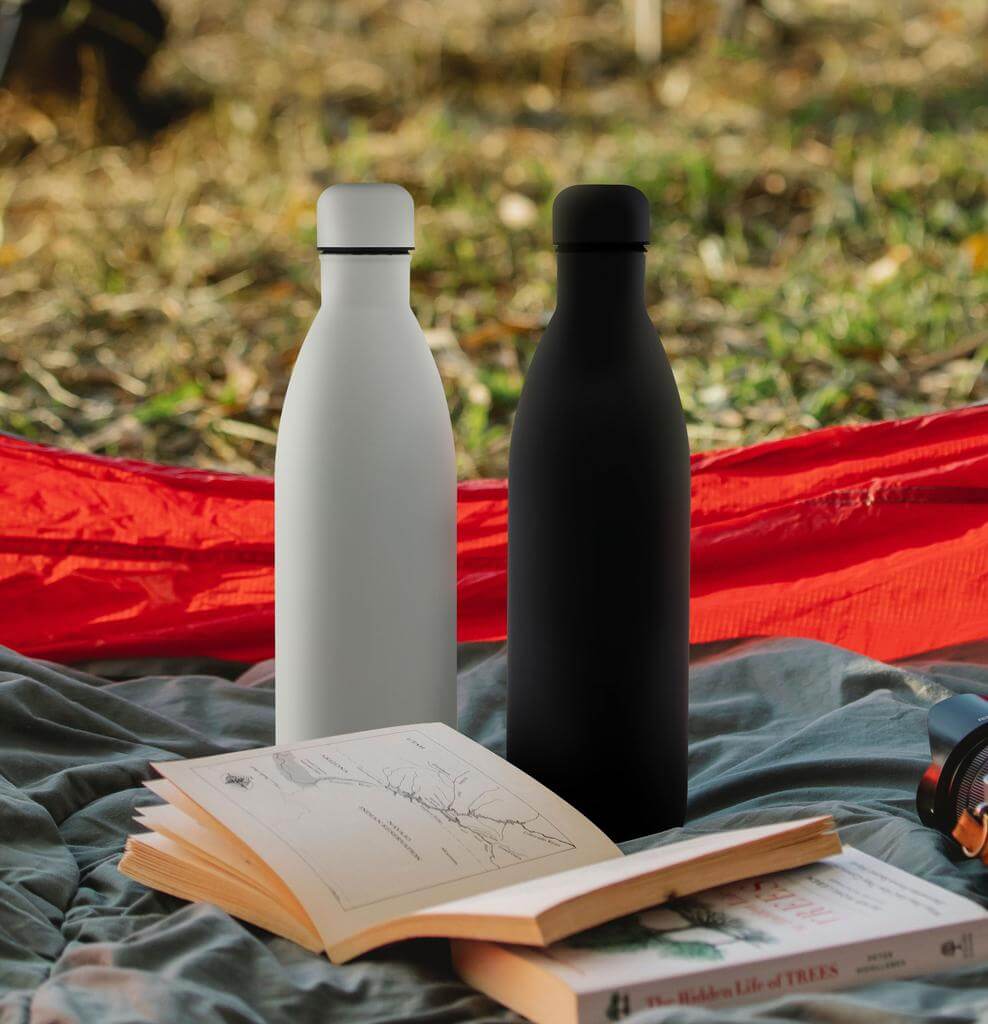 Soft Touch lnsulated Water Bottle - 1L - Black